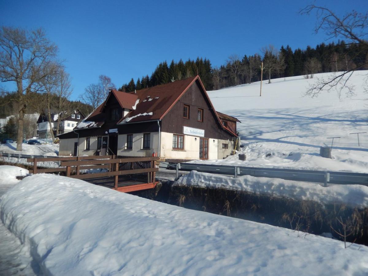 Sedmikraska Villa Horní Maršov Екстериор снимка