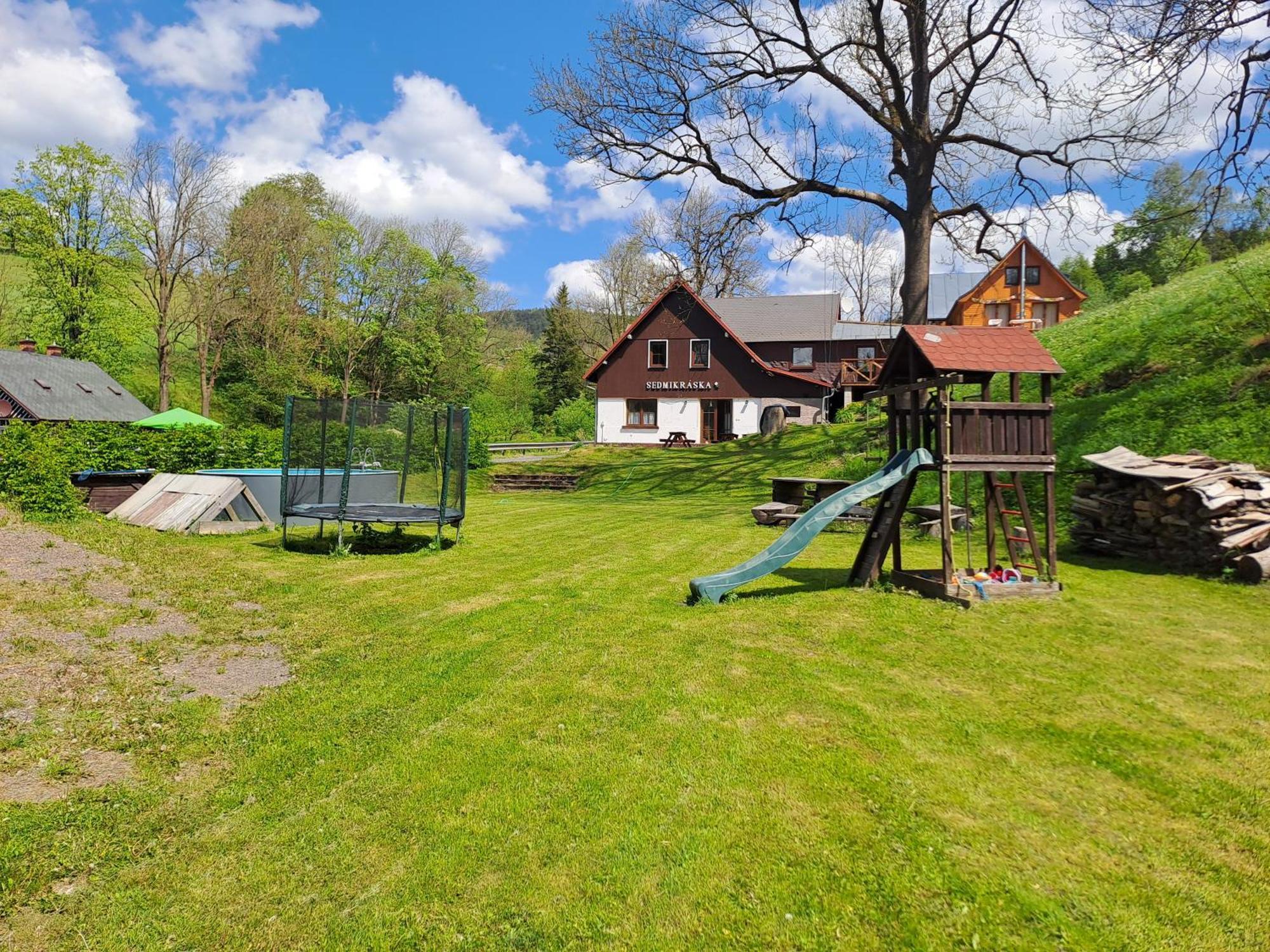 Sedmikraska Villa Horní Maršov Екстериор снимка